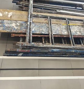 Andamios y plataformas reales de Andamios de Antigua listos para entrega
